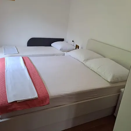 11588a Apartment